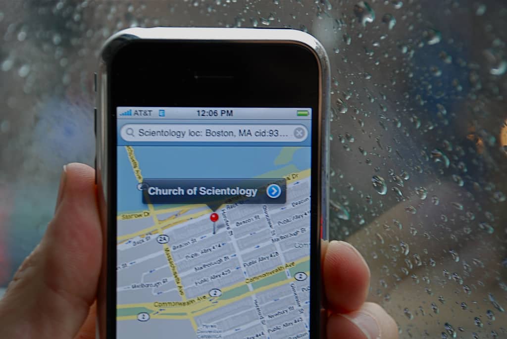 Chega de GPS em viagens: Descubra como baixar um mapa offline no seu celular