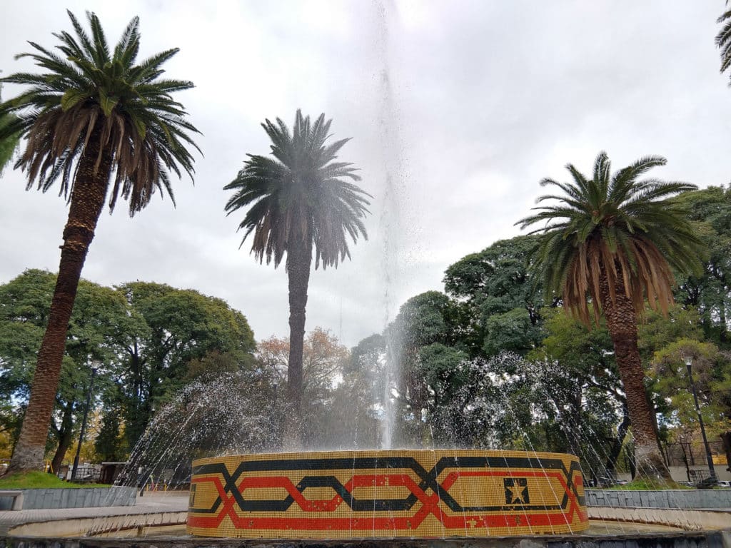 A fonte da Plaza Chile, em Mendoza Argentina.