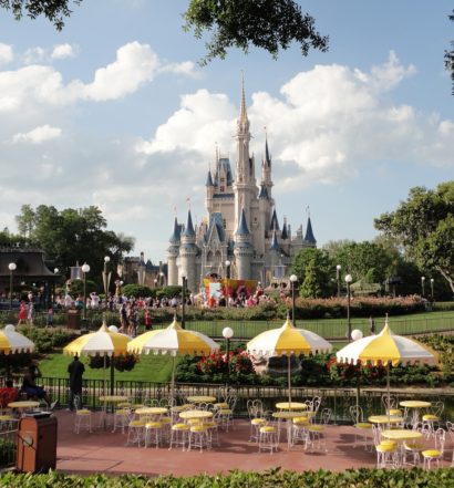 Vista do castelo de um dos parques da Disney. Foto de pxhere
