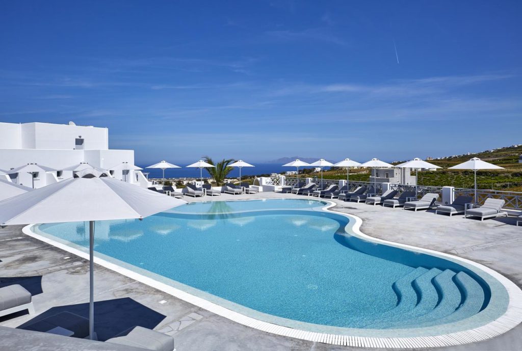 Piscina do hotel De Sol Hotel & Spa, em Santorini.