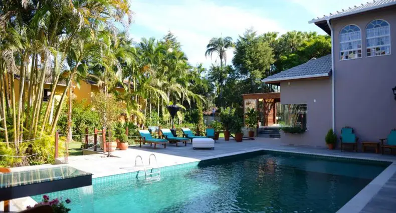 Pousadas em Penedo - Le Garden