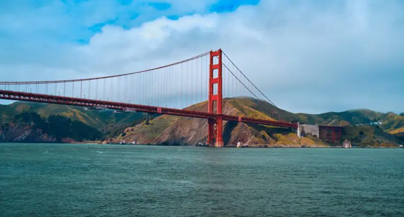 Foto da ponte cartão postal de San Francisco, a Golden Gate