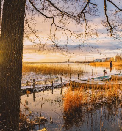 paisagem do lago em helsinki na Finlandia