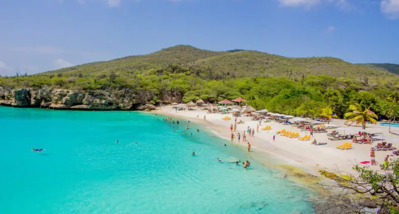 praia de grote knip em curaçao