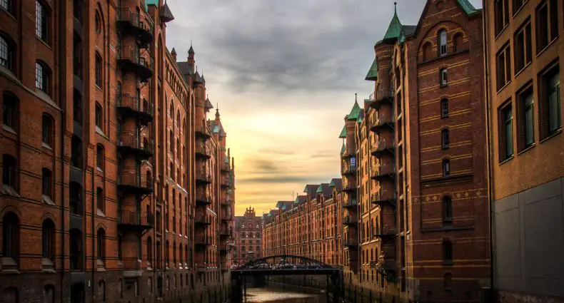 Região de Speicherstadt em Hamburgo na Alemanha