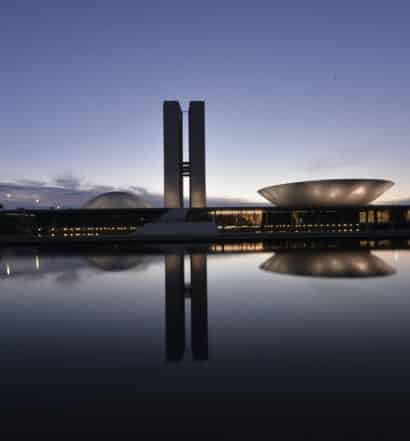 Congresso Nacional em Brasília, no Distrito Federal, ao entardecer - Foto: Senado Federal via Flickr