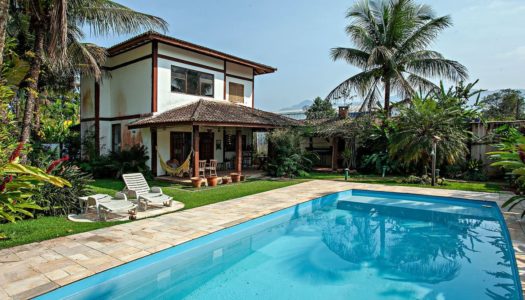 Airbnb em Barra do Una – 19 casas incríveis para alugar