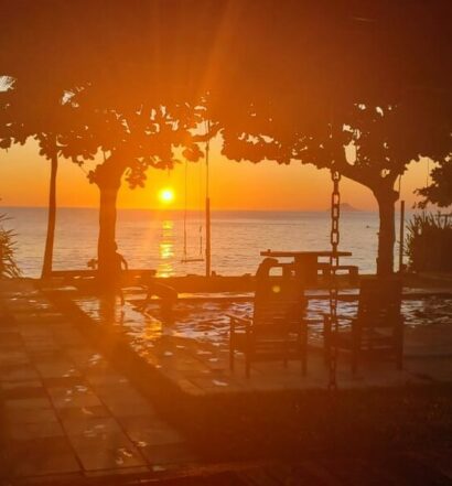 por do sol na praia Toque Toque Grande vista do airbnb Estrela do Mar