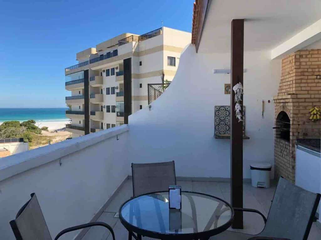 Apartamento Duplex com Bela Cobertura em Arraial do Cabo