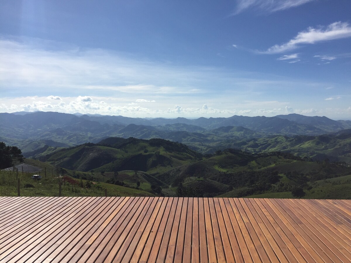 Vista do Chalé nas Nuvens, um dos Airbnb em São Bento do Sapucaí
