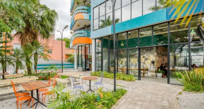 Frente do Selina Madalena São Paulo