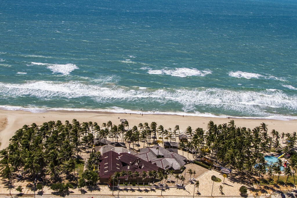Vista aérea da Praia do Futuro, uma das melhores Praias de Fortaleza