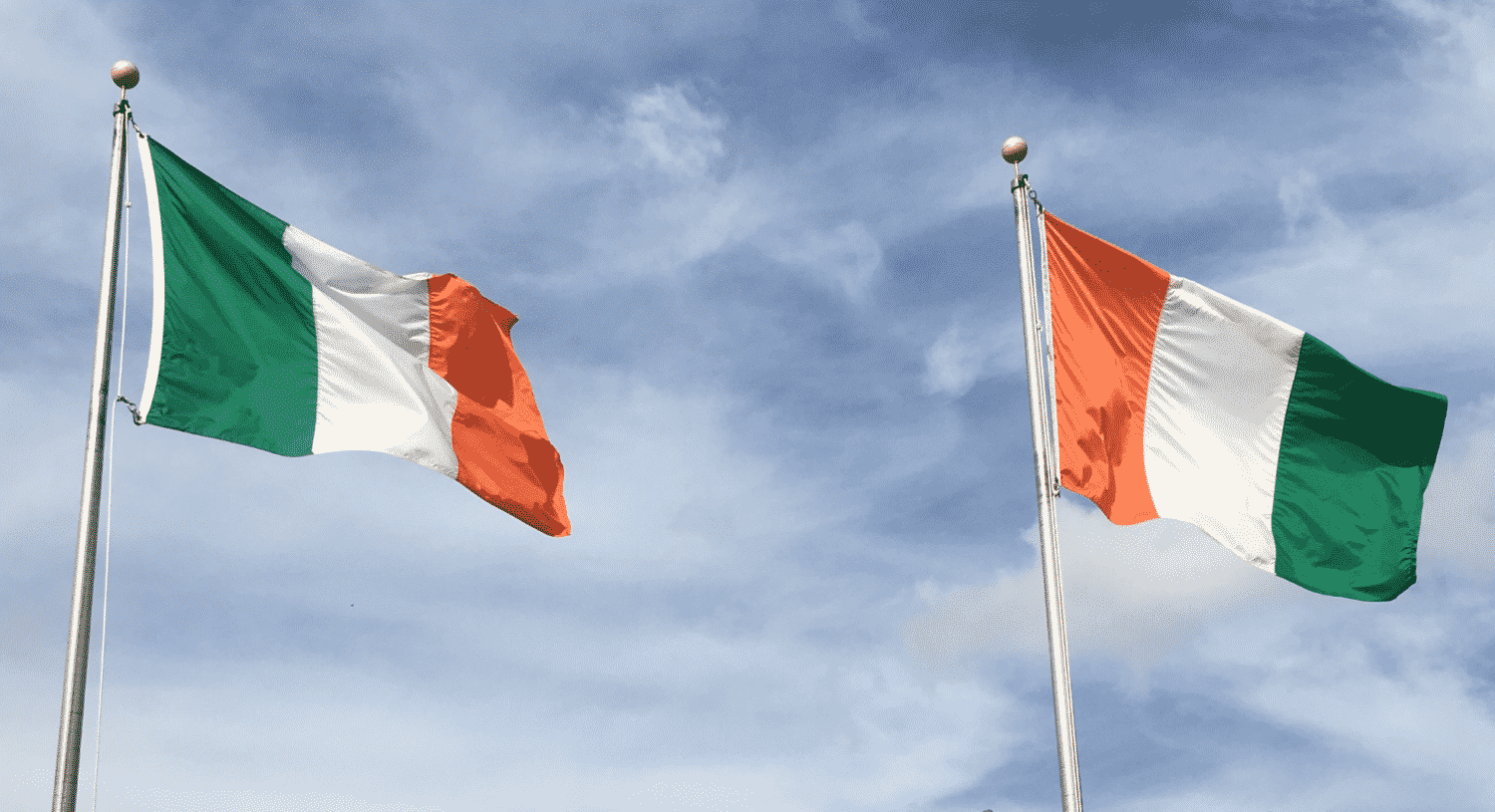 Bandeiras da Costa do Marfim.
