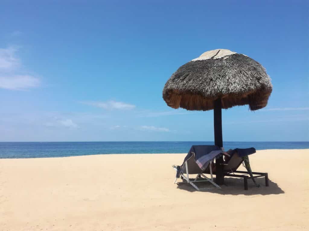 Praia localizada em Lobito, na Angola.