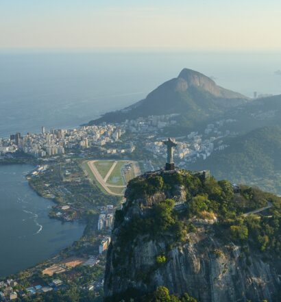 Vista aérea do Cristo Redentor no Rio de Janeiro