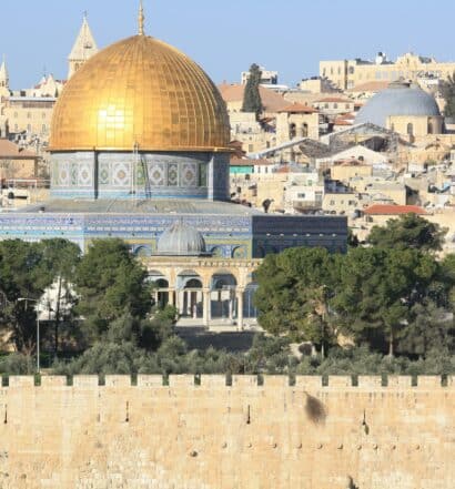 vista para a Cúpula da Rocha na cidade velha de Jerusalém