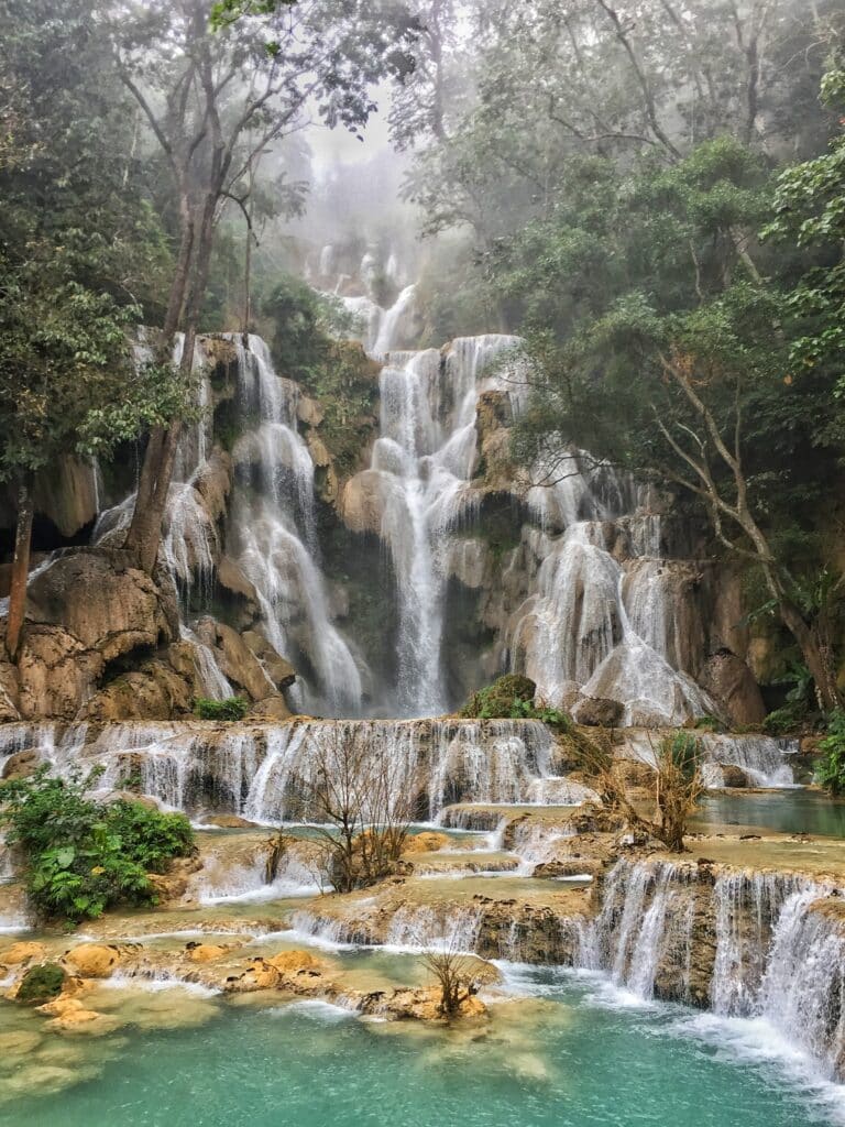Cachoeira na cidade de Luang Prabang