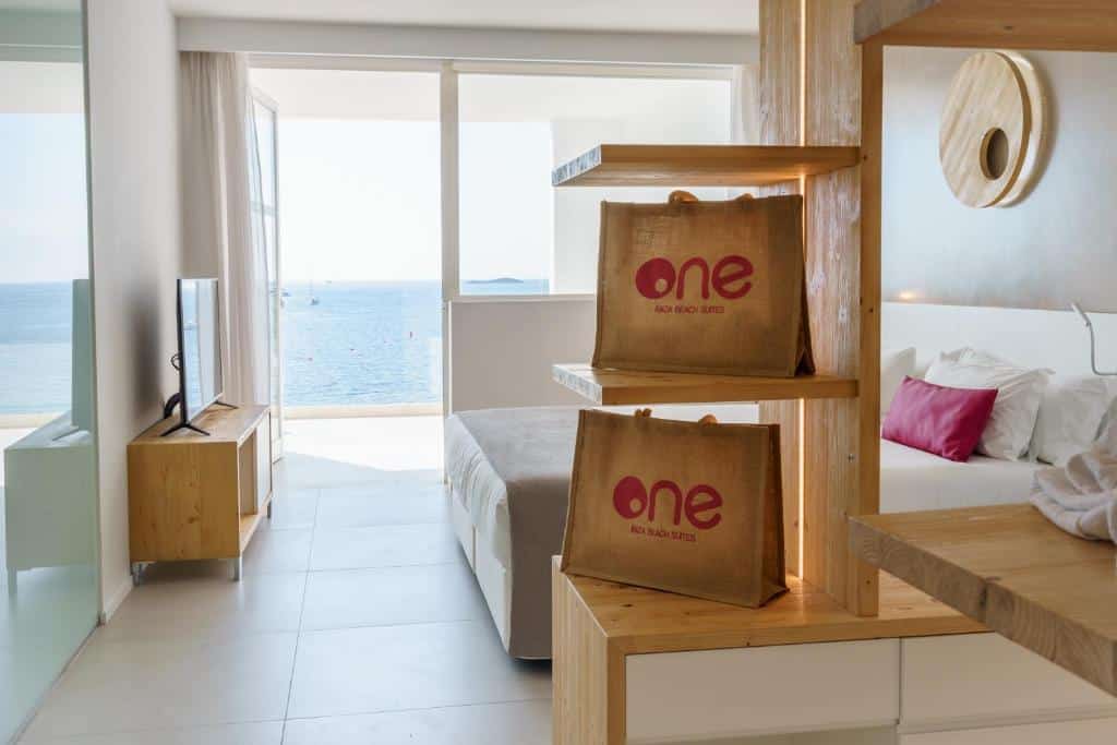 Quarto do hotel One Ibiza Suites