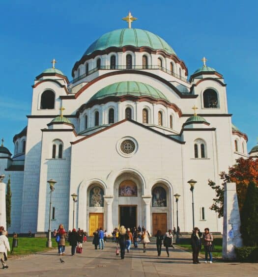 fachada do Templo de São Sava em Belgrado na Sérvia