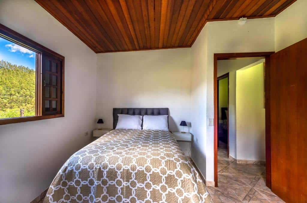 Quarto do Chalé Sakura, um dos airbnb em Gonçalves