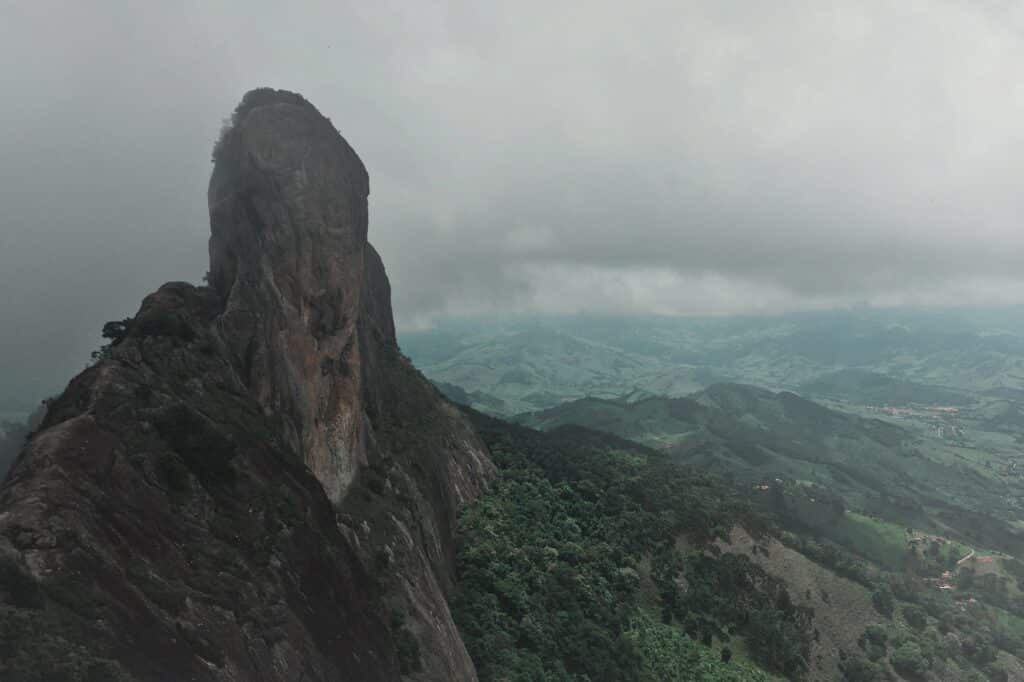 Vista da Pedra do Baú, São Bento do Sapucaí.