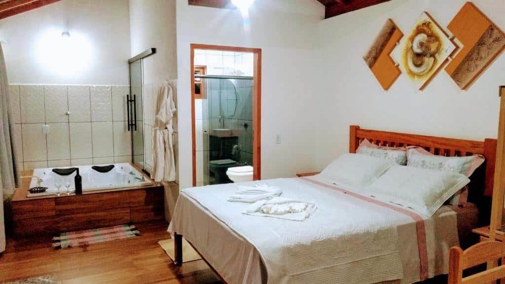 Quarto de um dos airbnb em Gonçalves, o Chalés Conforto Mineiro