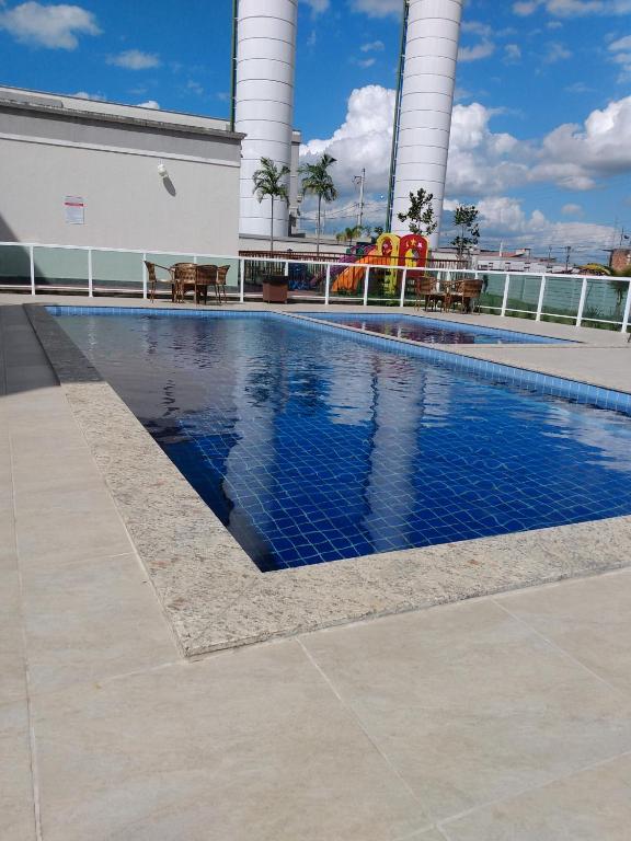 Piscina no Plaza Fraga Maia em Feira de Santana.