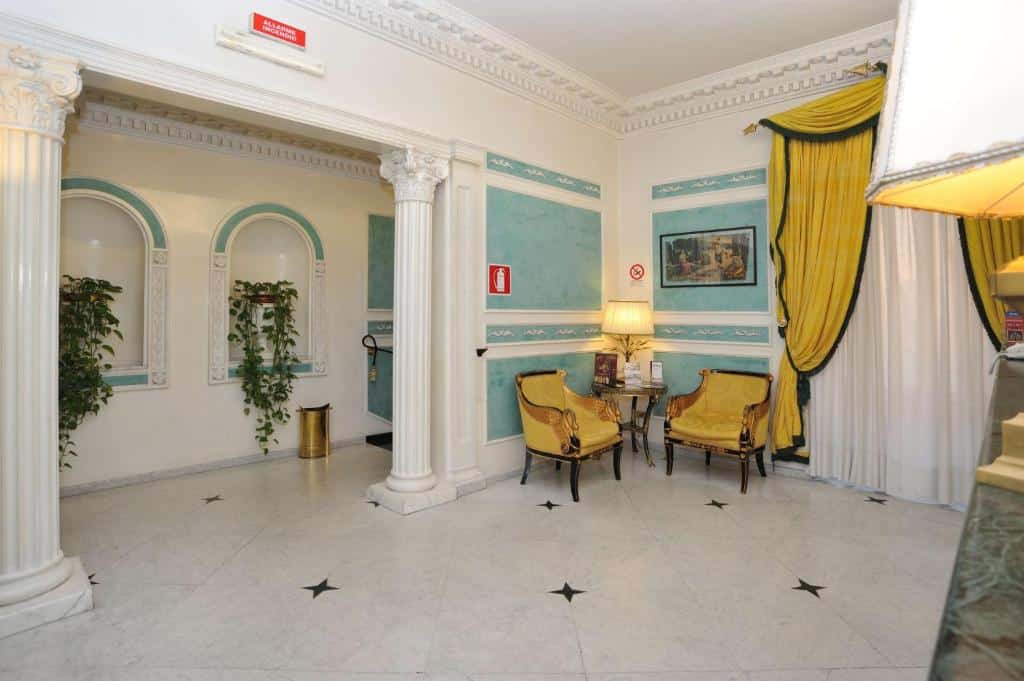 recepção do Hotel Virgilio uma das opções de hotéis em Roma
