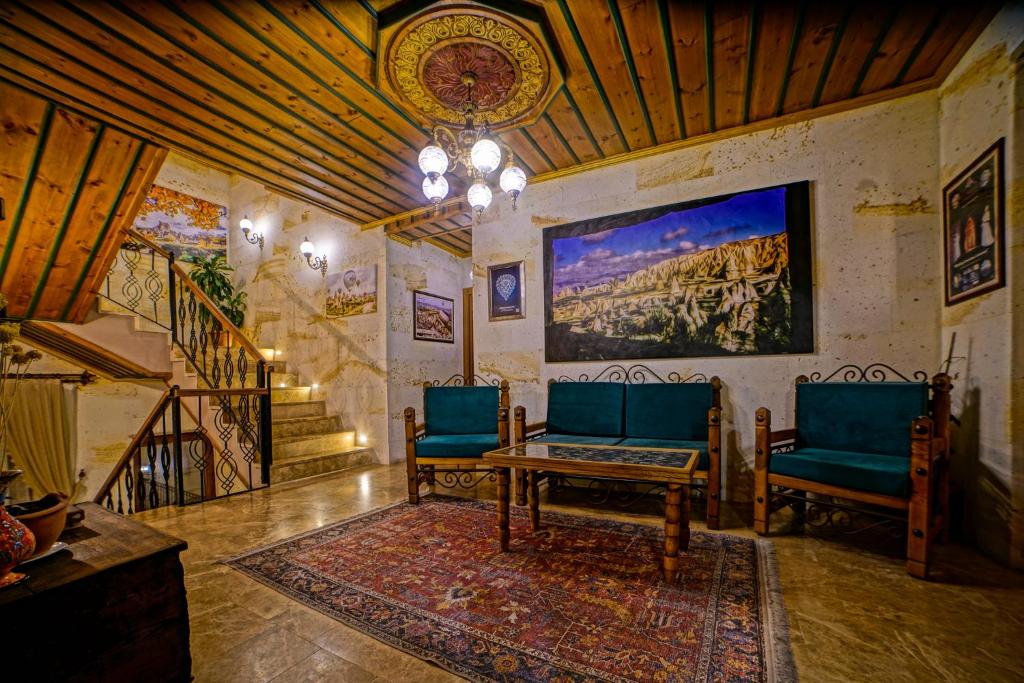 salinha de estar do Milat Cave Hotel na Capadócia