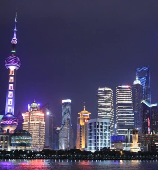 Arranha-céus em Xangai, ilustrando post de seguro viagem Xangai