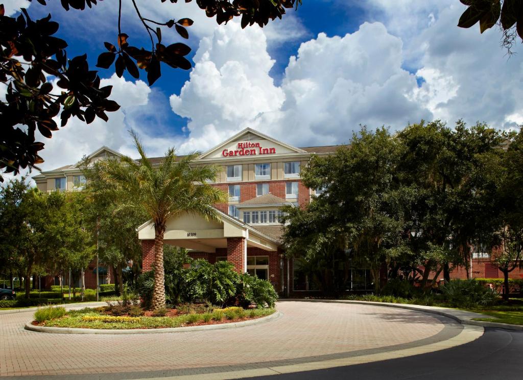 fachada do Hilton Garden Inn Tampa East/Brandon um dos hotéis em Tampa