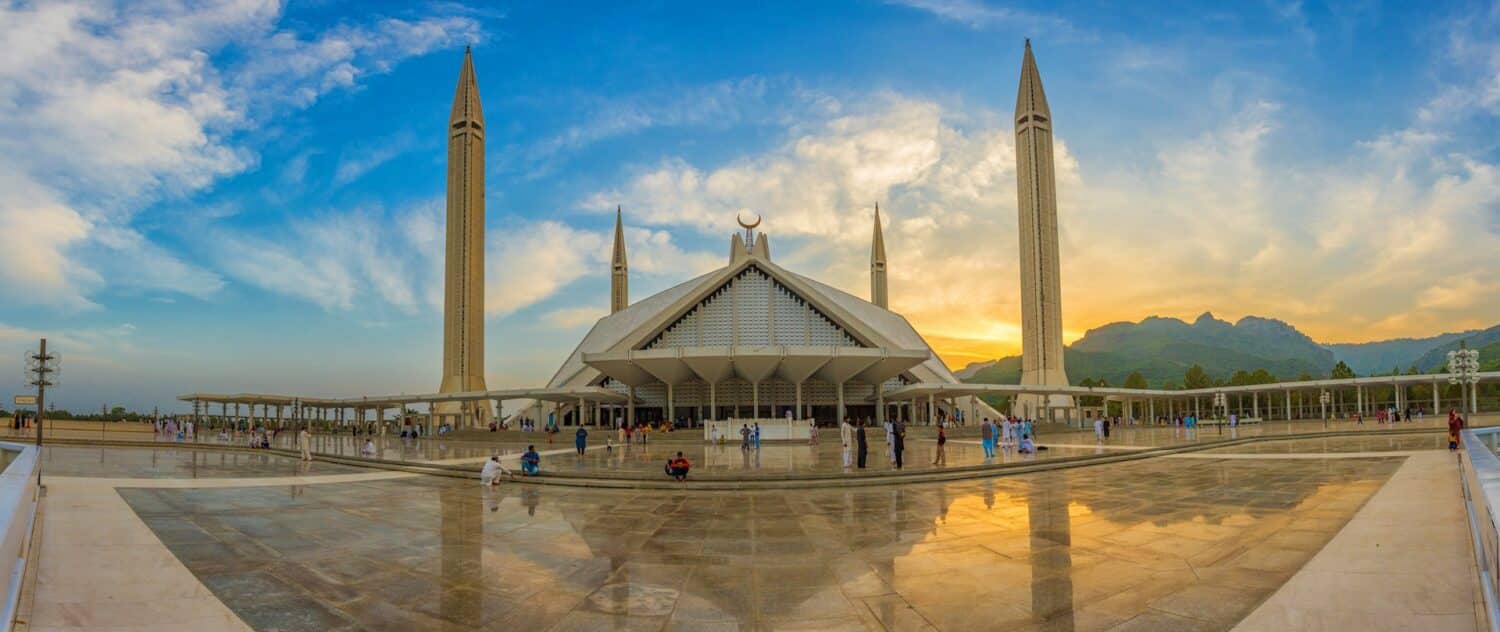 Vista de uma mesquita, localizada na capital do Paquistão