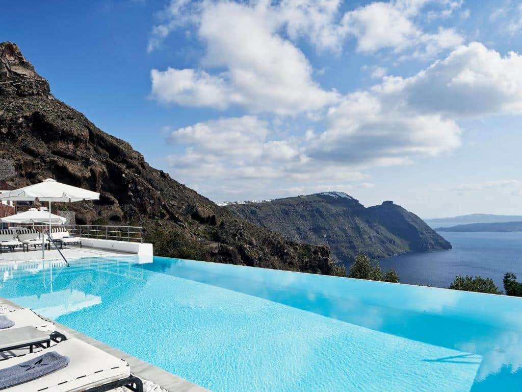 Piscina do San Antonio – Small Luxury Hotels of the World em onde ficar em Santorini