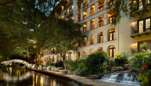 Hotéis em San Antonio: 12 estadias bem localizadas