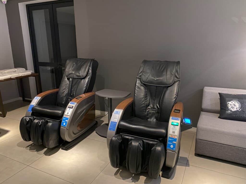 Duas cadeiras de massagem no Dall'Onder Ski Hotel