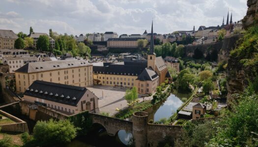 eSIM Luxemburgo: Explore o país de norte a sul com internet